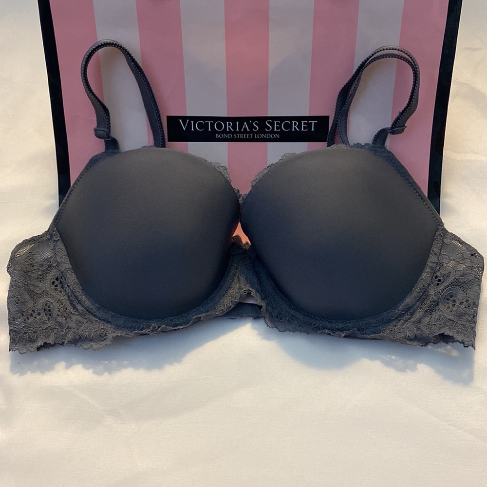 Victoria’s Secret Dream Angels Lightly-Lined Demi Bra